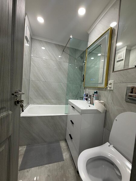 1 Decembrie 1918, 3-4 minute metrou, renovat complet,